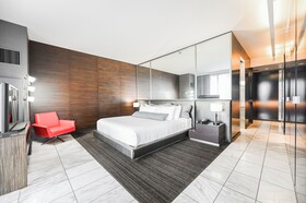 Palms Place by Strip View Suites
