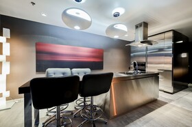 Palms Place by Strip View Suites