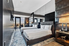 Palms Place by Strip View Suites