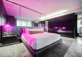 Palms Place by Strip View Suites