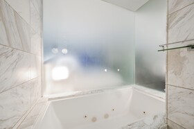 Palms Place by Strip View Suites