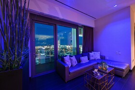 Palms Place by Strip View Suites