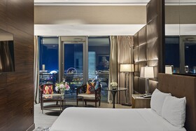 Palms Place by Strip View Suites