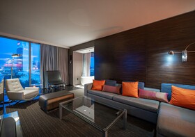 Palms Place by Strip View Suites