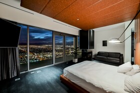 Palms Place by Strip View Suites