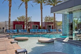 Palms Place by Strip View Suites