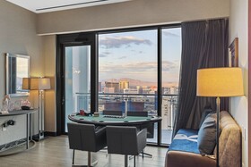 Palms Place by Strip View Suites