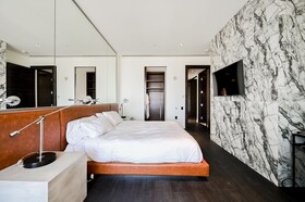 Palms Place by Strip View Suites