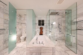 Palms Place by Strip View Suites