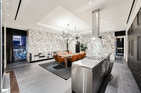 Palms Place by Strip View Suites
