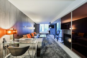 Palms Place by Strip View Suites