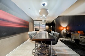 Palms Place by Strip View Suites