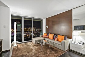 Palms Place by Strip View Suites