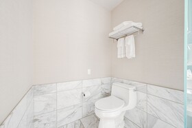 Palms Place by Strip View Suites
