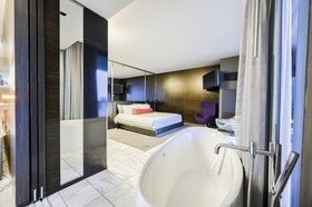 Palms Place by Strip View Suites