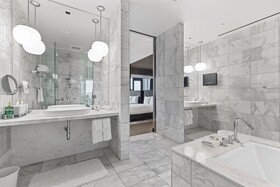 Palms Place by Strip View Suites