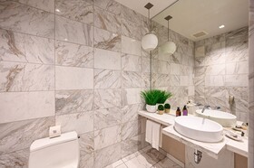 Palms Place by Strip View Suites