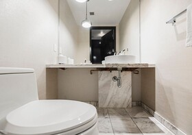 Palms Place by Strip View Suites