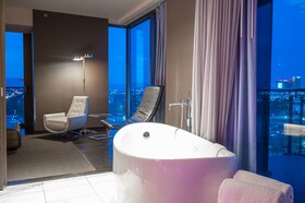 Palms Place by Strip View Suites