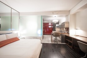 Palms Place by Strip View Suites