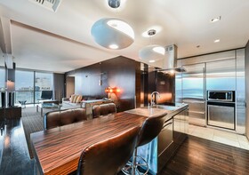 Palms Place by Strip View Suites