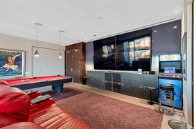 Palms Place by Strip View Suites