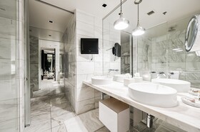 Palms Place by Strip View Suites