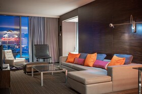 Palms Place by Strip View Suites