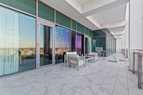 Palms Place by Strip View Suites