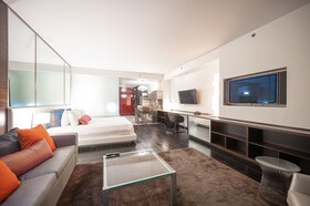 Palms Place by Strip View Suites