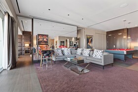 Palms Place by Strip View Suites