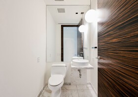 Palms Place by Strip View Suites