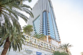 Palms Place by Strip View Suites