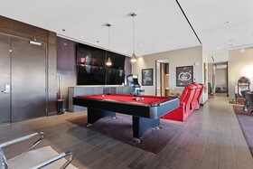 Palms Place by Strip View Suites