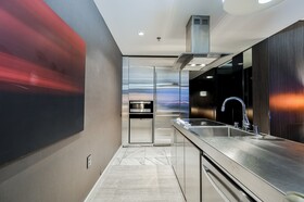 Palms Place by Strip View Suites
