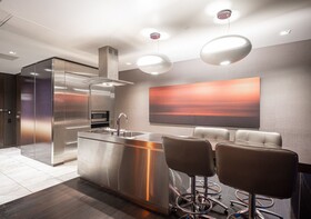 Palms Place by Strip View Suites