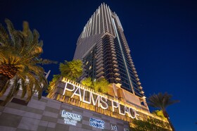 Palms Place by Strip View Suites