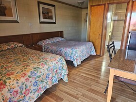 Branding Iron Motel