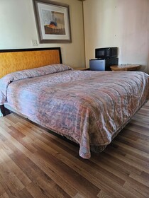 Branding Iron Motel