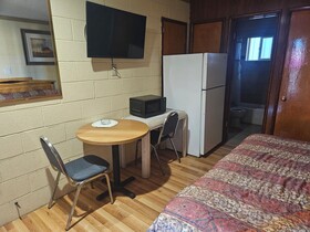 Branding Iron Motel