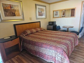 Branding Iron Motel