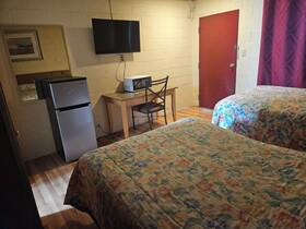 Branding Iron Motel