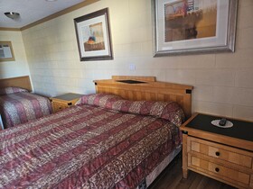Branding Iron Motel