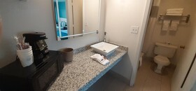 Howard Johnson by Wyndham Reno Downtown