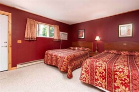 Covered Bridge River View Lodge