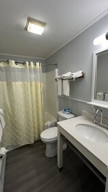 Travelodge by Wyndham Lincoln Near White Mountain