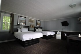 Travelodge by Wyndham Lincoln Near White Mountain