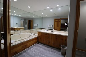 Travelodge by Wyndham Lincoln Near White Mountain