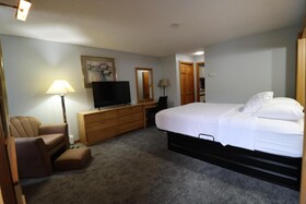 Travelodge by Wyndham Lincoln Near White Mountain