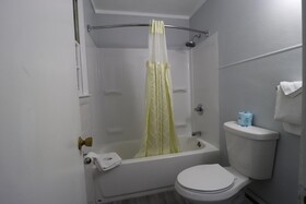 Travelodge by Wyndham Lincoln Near White Mountain